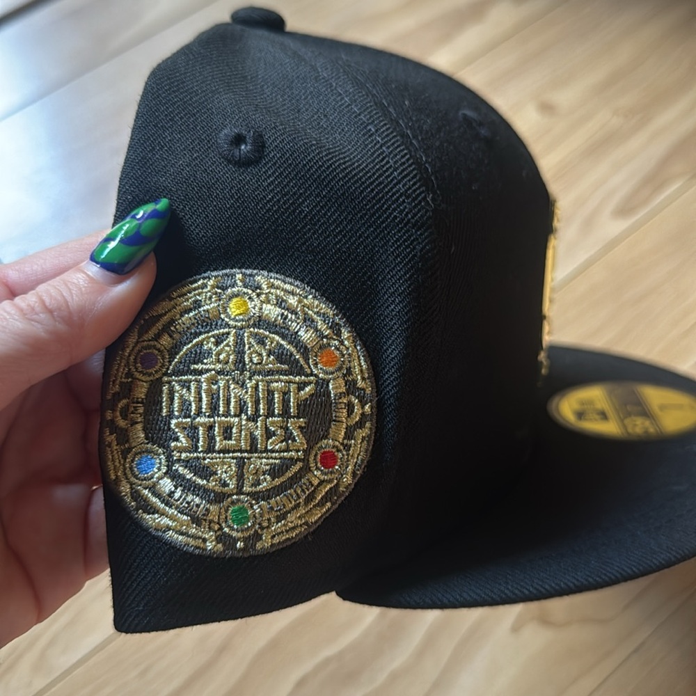 Black Cap with Gold LA Logo - Picture 2 of 4